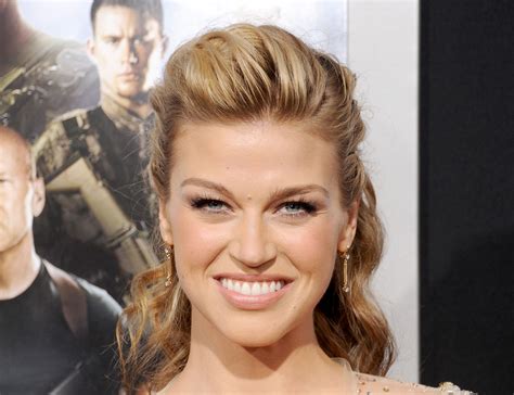 Adrianne Palicki Body Measurements Bra Size Height Weight。